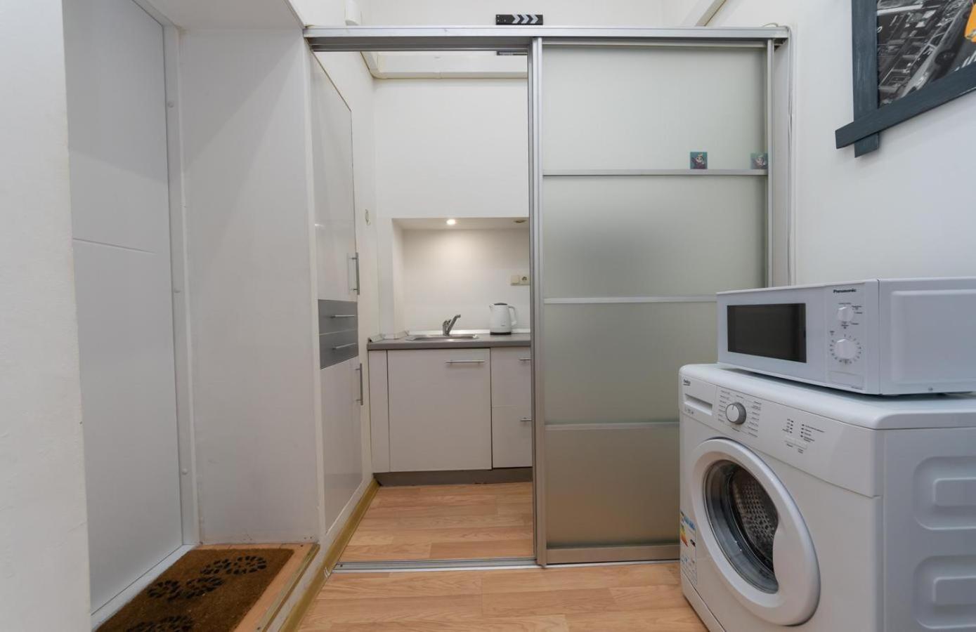 Kievaccommodation In The Center 24H Self Check-In Esterno foto